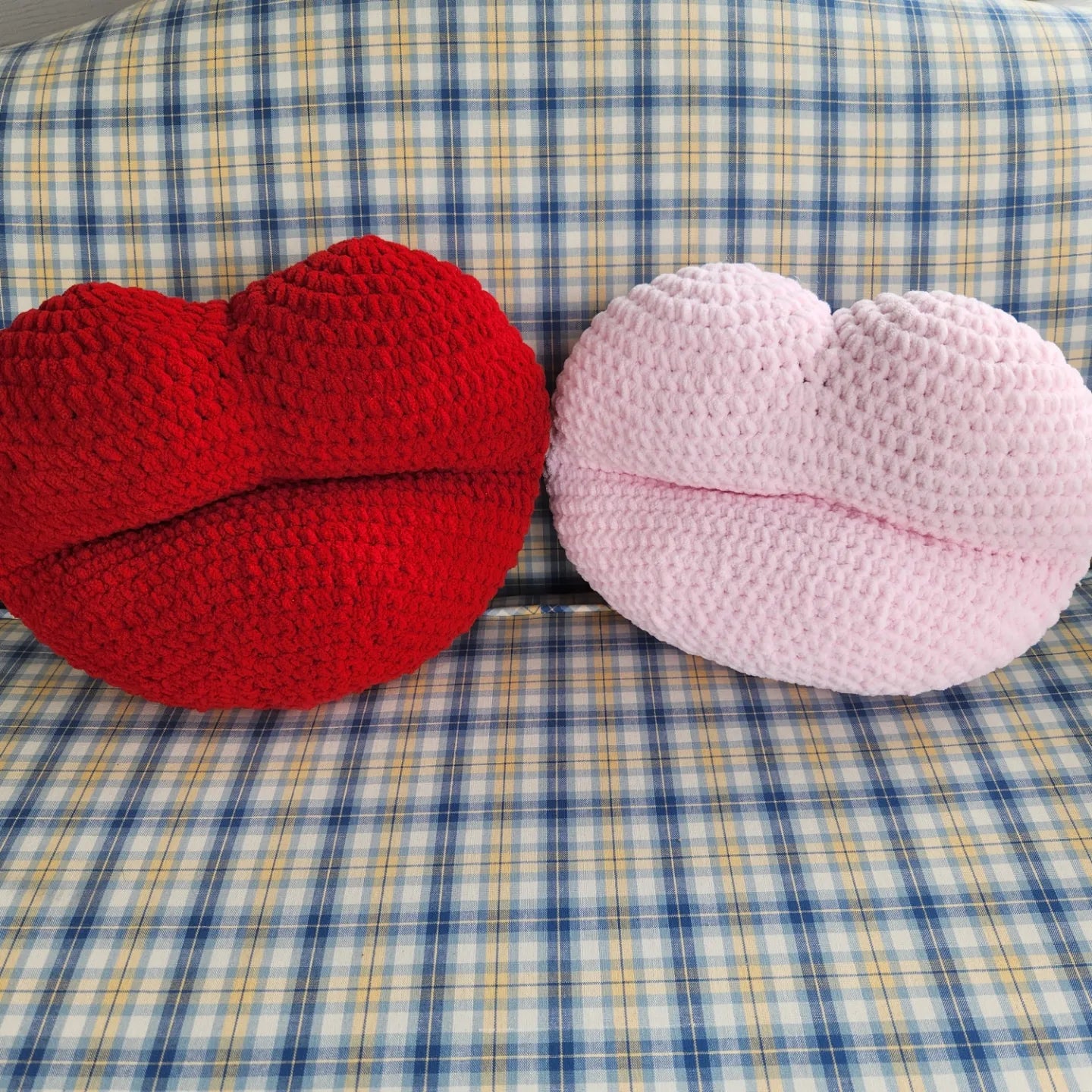 Crochet Lip Pillow