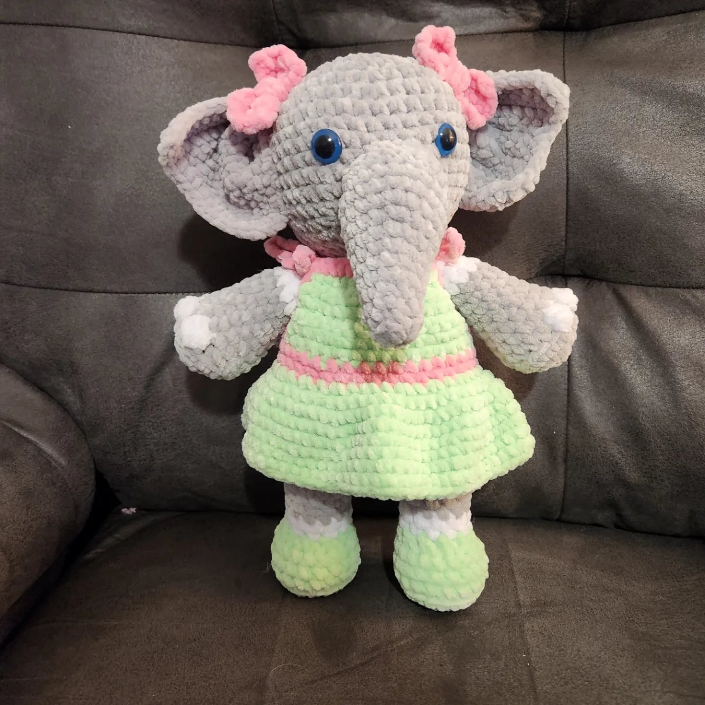 Eloza the Elephant plushie!